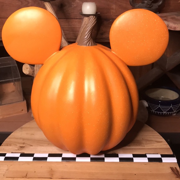 Pottery Barn Kids Magically Enchanting Disney Mickey Mouse Pumpkin Luminary - Picture 11 of 17